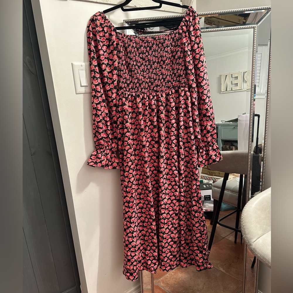 Floral off the shoulders Midi dress - size L